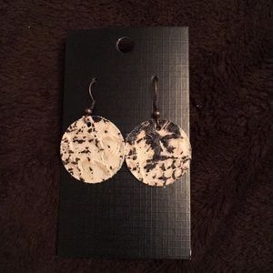 1 inch circle leather earring